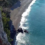 Kapetaniou * Limniónas