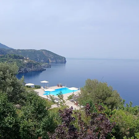 Kapetaniou 公寓 Limniónas