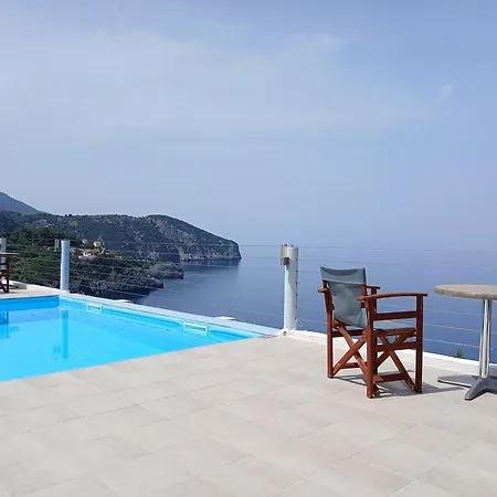 Kapetaniou 公寓 Limniónas