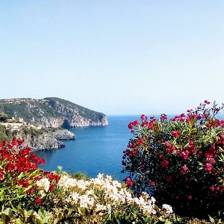 Kapetaniou * Limniónas