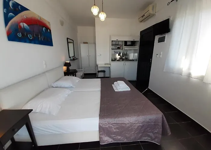 Kapetaniou Limnionas (Central Greece)