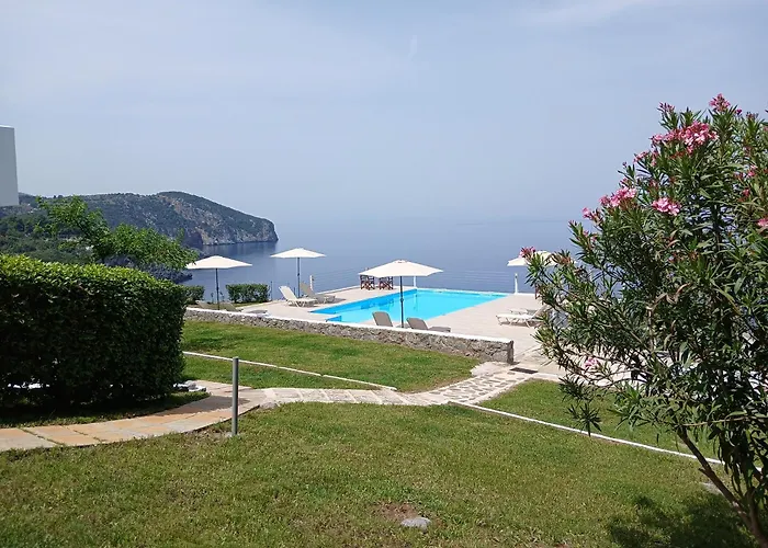 Kapetaniou Limnionas (Central Greece)