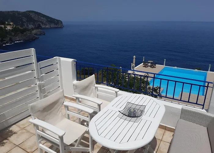 Kapetaniou * Limnionas (Central Greece)