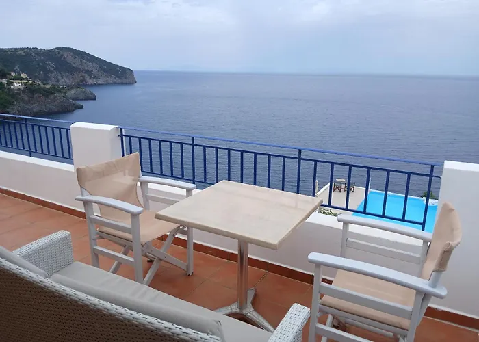 Kapetaniou * Limnionas (Central Greece)